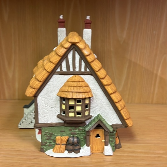 Lomas Ltd Molasses Dickens Village 1993 In Box - Picture 5 of 11